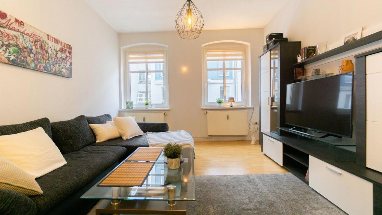 *Central_50M2_Kitchen_Washer_Netflix_Parking Cottbus Bagian luar foto