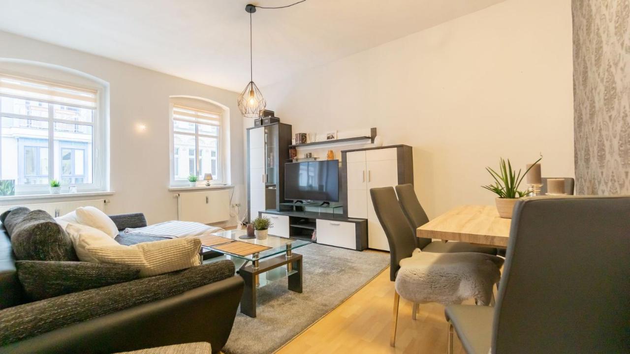 *Central_50M2_Kitchen_Washer_Netflix_Parking Cottbus Bagian luar foto